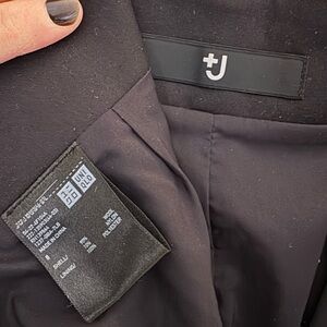 Uniqlo black wool skirt